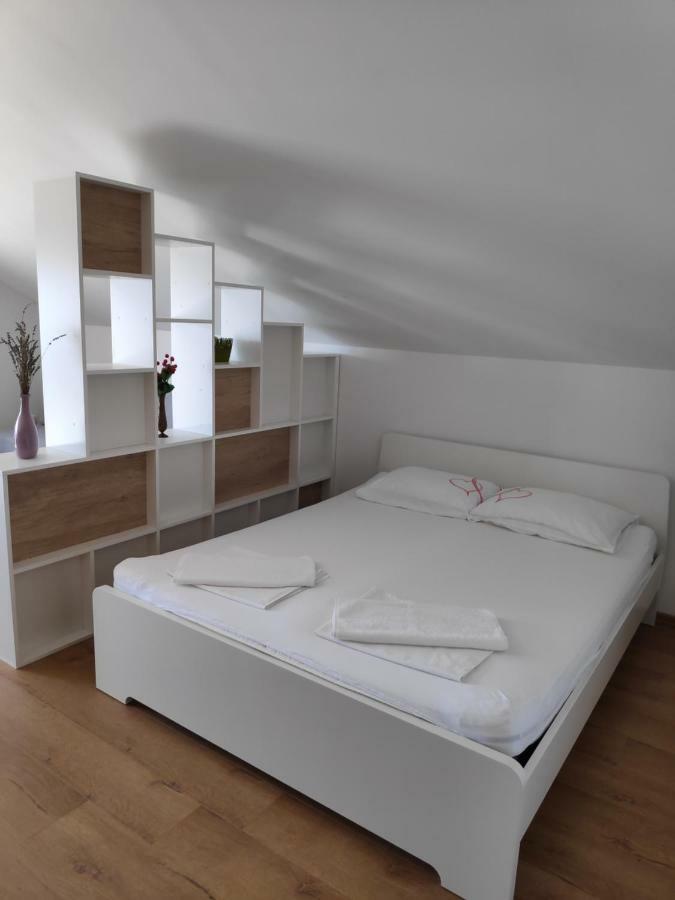 Apartman Anicic Podaca Exterior foto